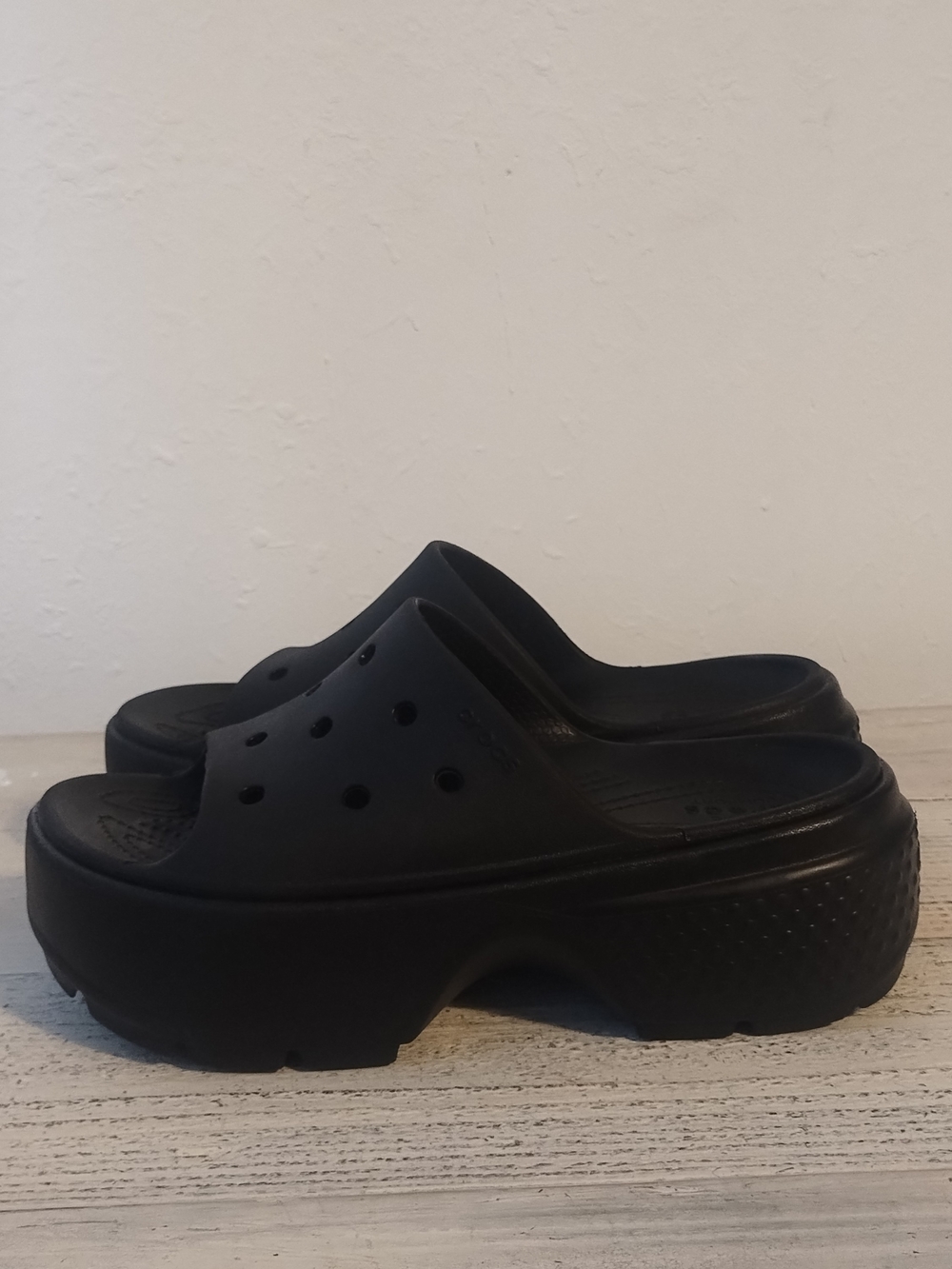 Crocs unisex iconic comfort platform slide women's size 7/ men's size 5